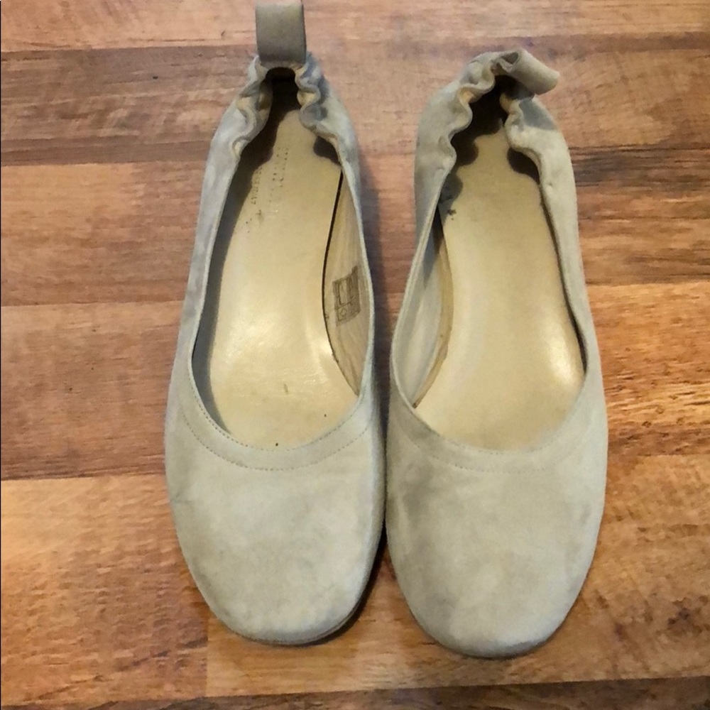 Everlane bone colored, suede day heels!